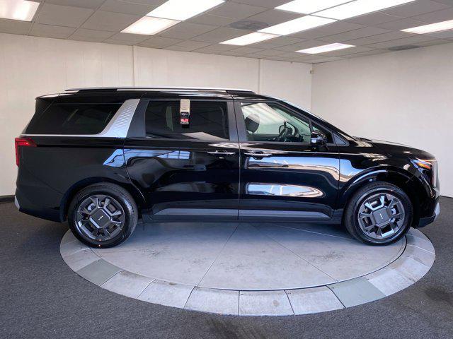 new 2026 Kia Carnival Hybrid car, priced at $45,385