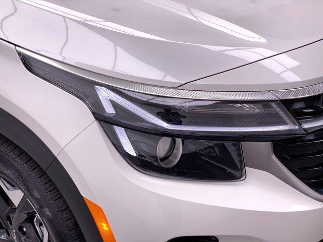 new 2025 Kia Seltos car, priced at $28,170