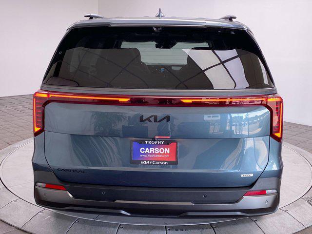 new 2025 Kia Carnival car, priced at $54,755