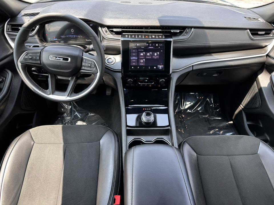 used 2024 Jeep Grand Cherokee car, priced at $32,500
