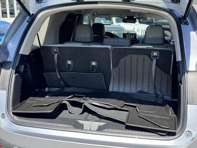 used 2025 Honda Pilot car, priced at $43,000