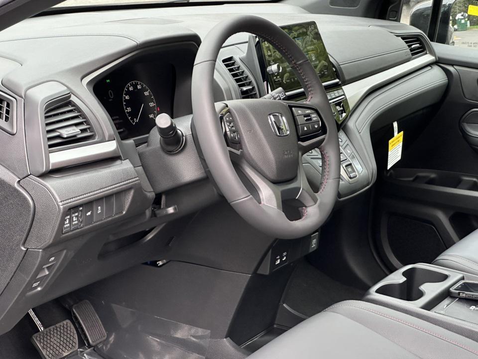 new 2026 Honda Odyssey car, priced at $42,625