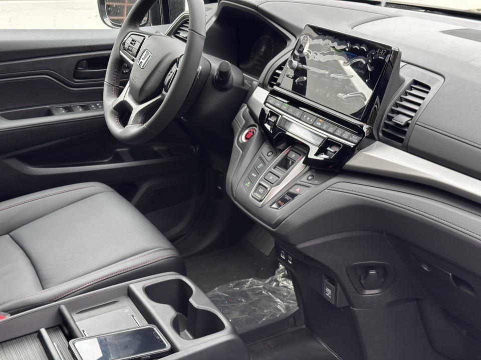 new 2026 Honda Odyssey car, priced at $42,625