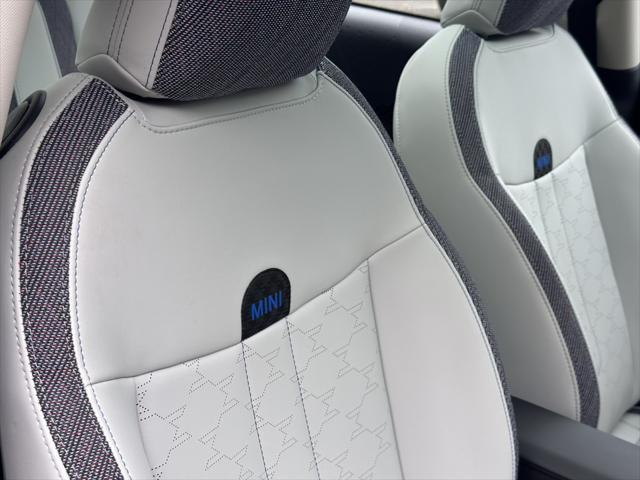 used 2025 MINI Hardtop car, priced at $30,000