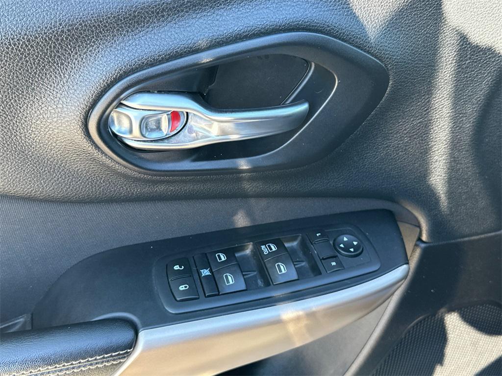 used 2017 Jeep Cherokee car, priced at $10,500