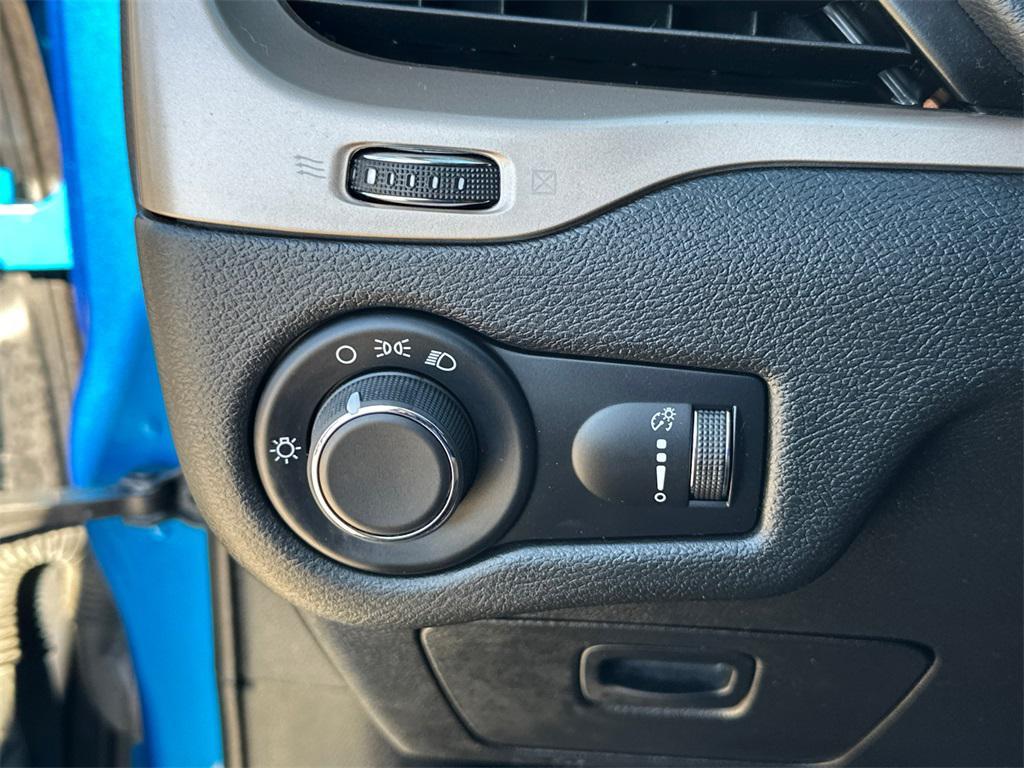 used 2017 Jeep Cherokee car, priced at $10,500