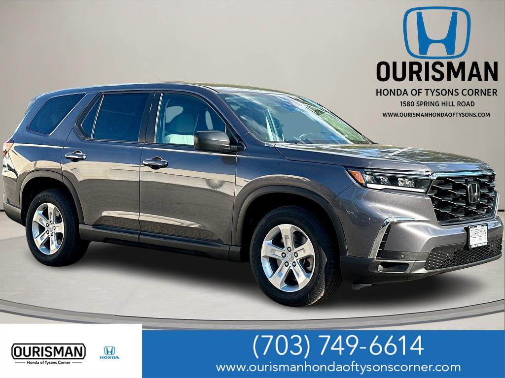 used 2023 Honda Pilot car, priced at $30,000