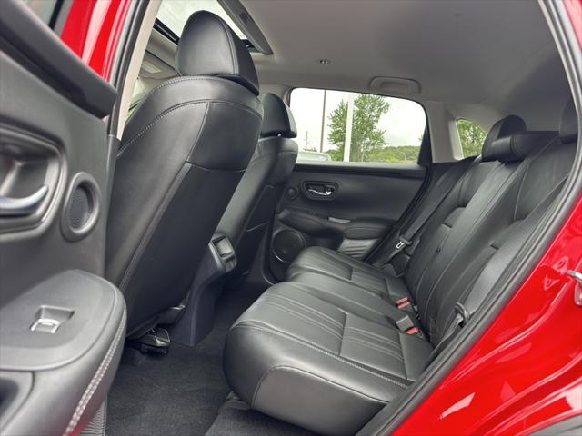 used 2025 Honda HR-V car, priced at $31,000