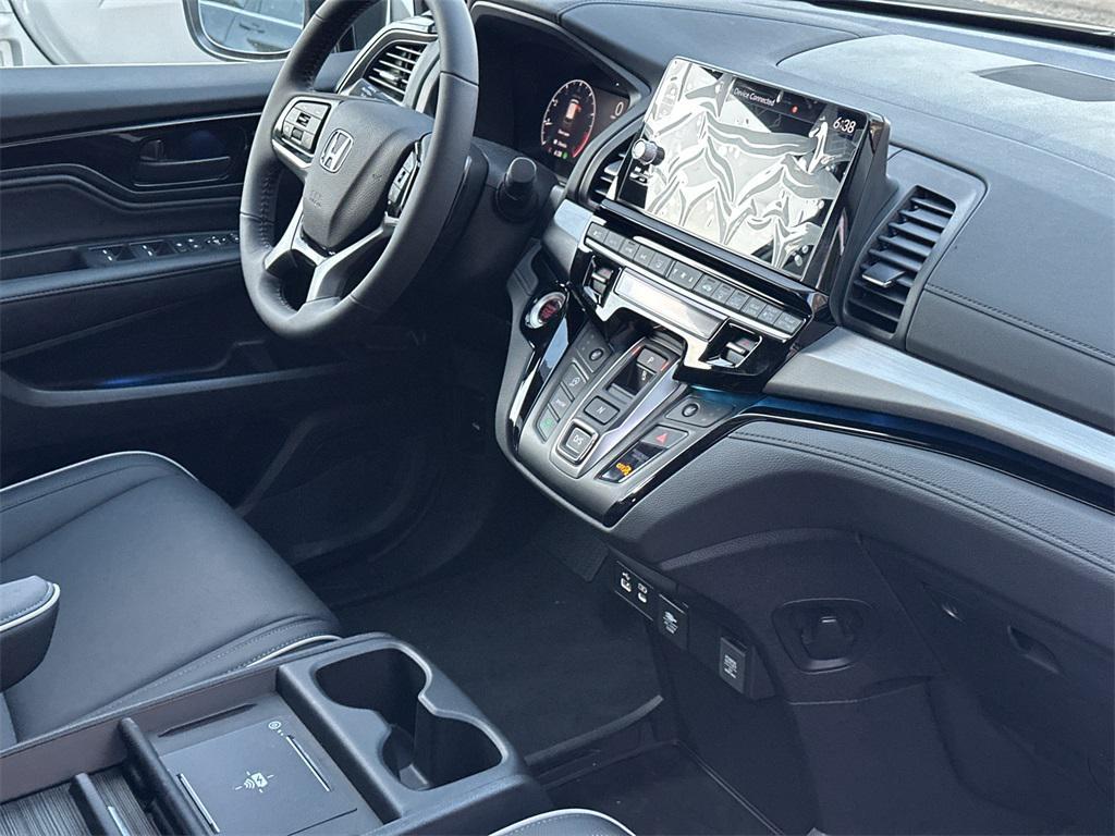 new 2026 Honda Odyssey car, priced at $45,761