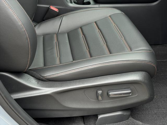 used 2025 Honda CR-V Hybrid car, priced at $40,000