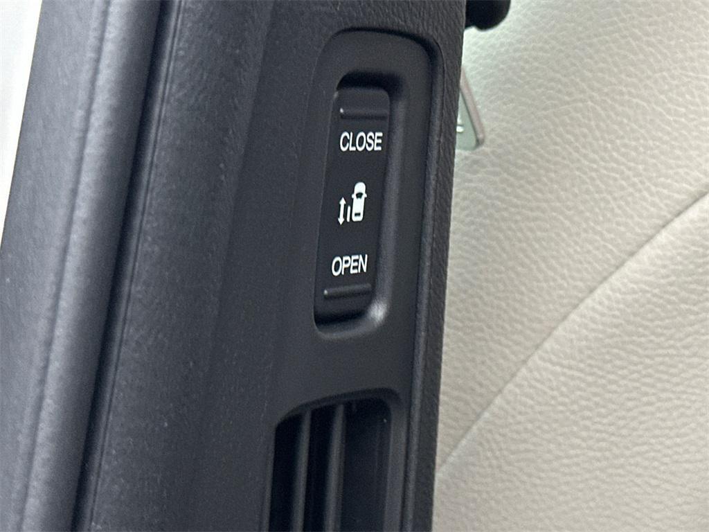 new 2026 Honda Odyssey car, priced at $42,065