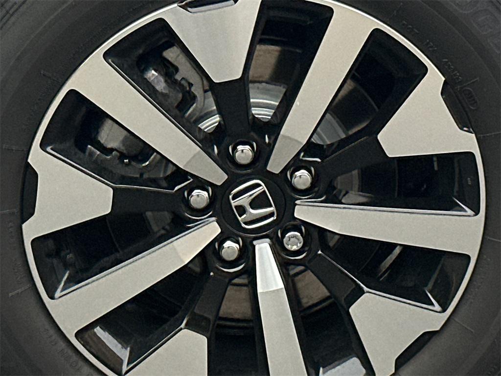 new 2026 Honda Odyssey car, priced at $42,065