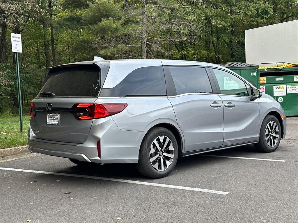 new 2026 Honda Odyssey car, priced at $41,638
