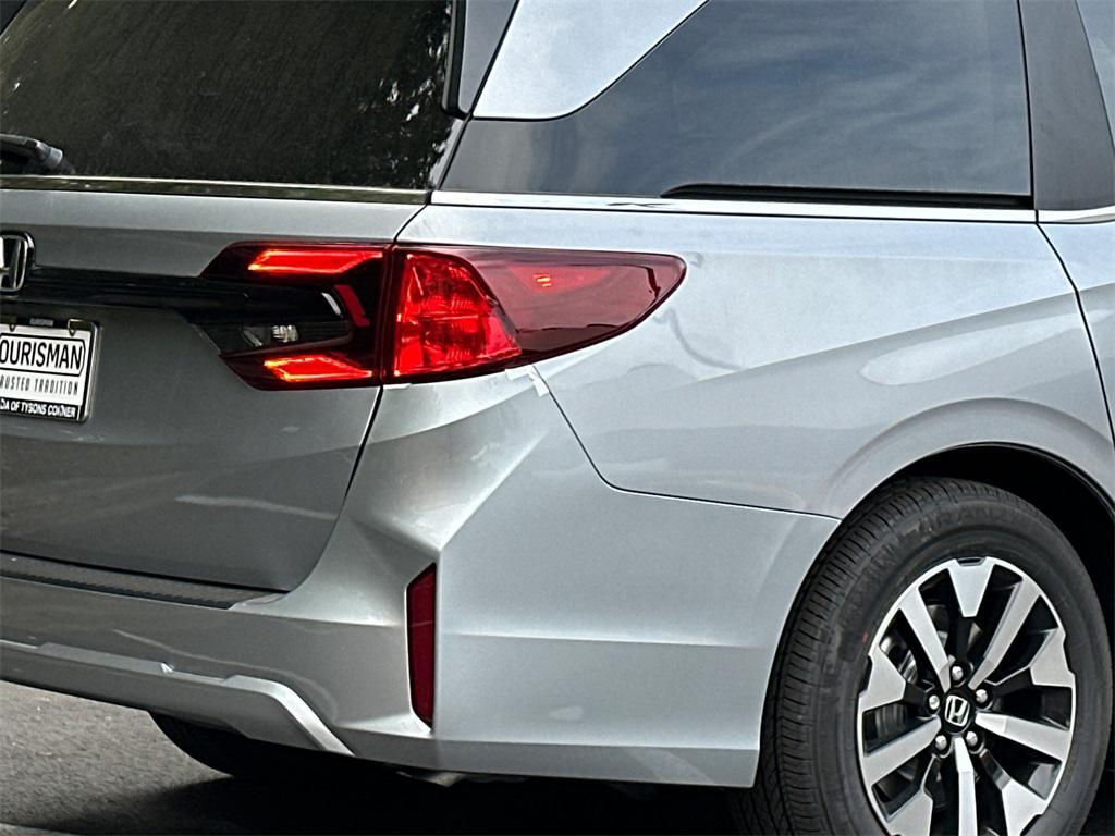 new 2026 Honda Odyssey car, priced at $41,638