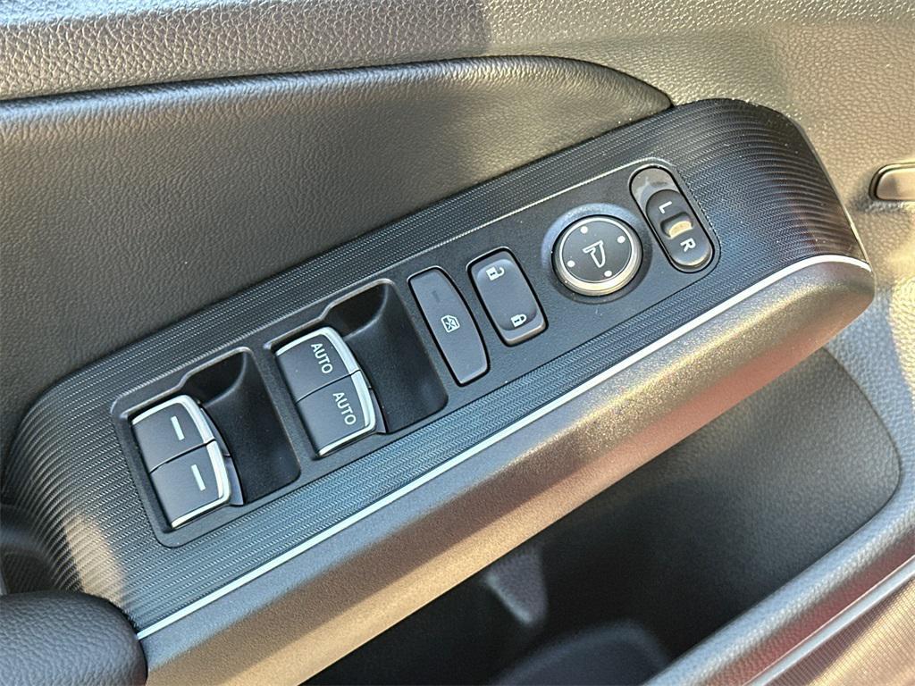 used 2025 Honda Civic Hybrid car, priced at $28,500
