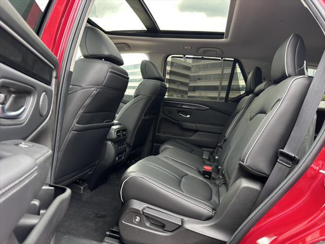 new 2025 Honda Pilot car, priced at $50,641