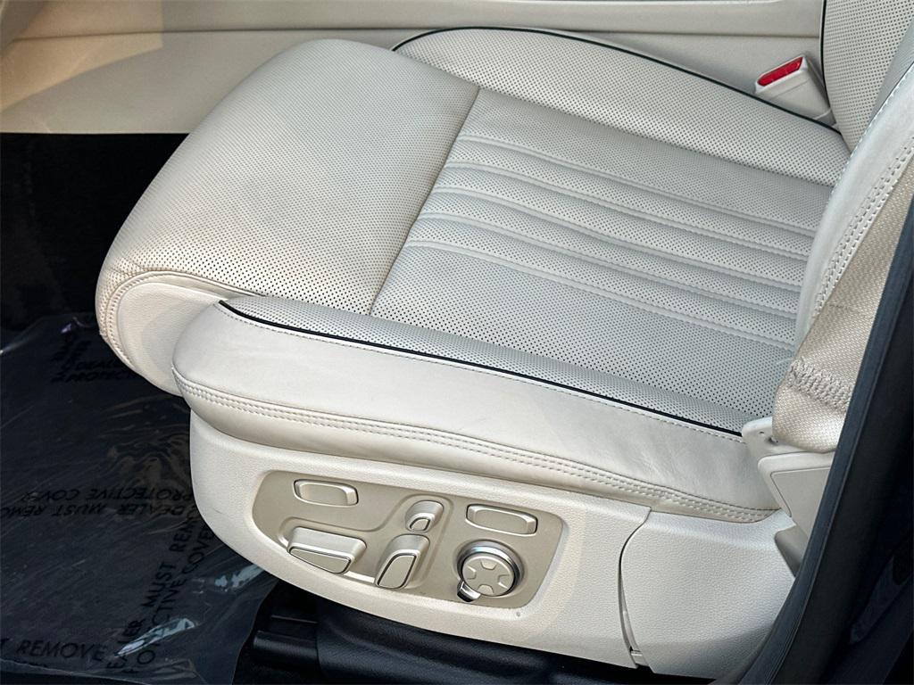 used 2019 Genesis G90 car, priced at $30,500