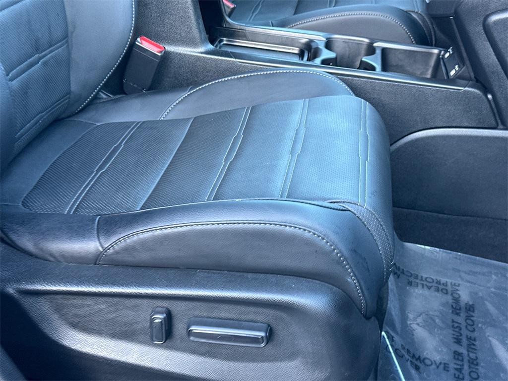 used 2022 Honda CR-V car, priced at $29,000
