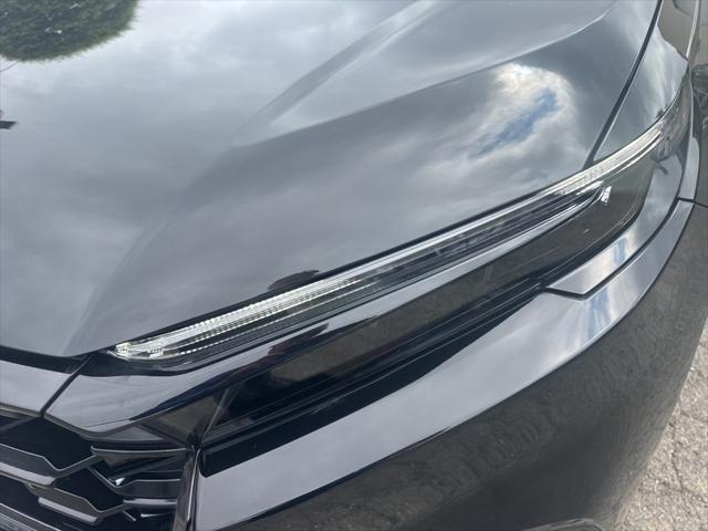 used 2025 Honda CR-V Hybrid car, priced at $34,000