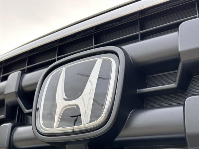 new 2025 Honda Ridgeline car, priced at $44,201