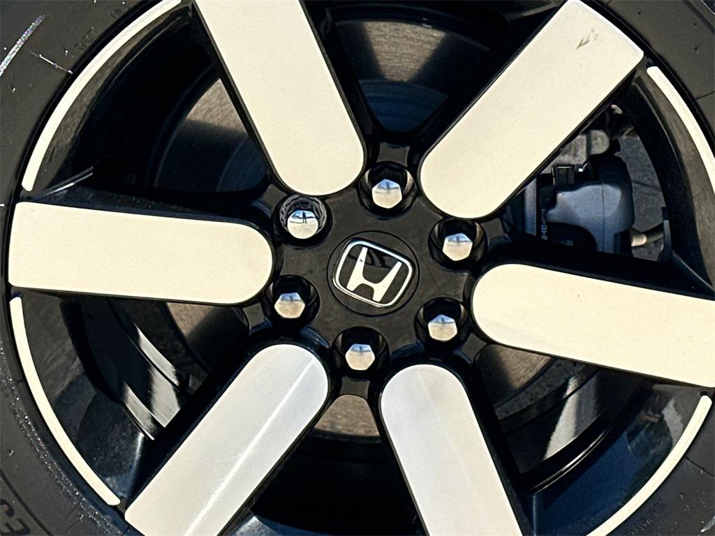 used 2024 Honda Prologue car, priced at $28,500