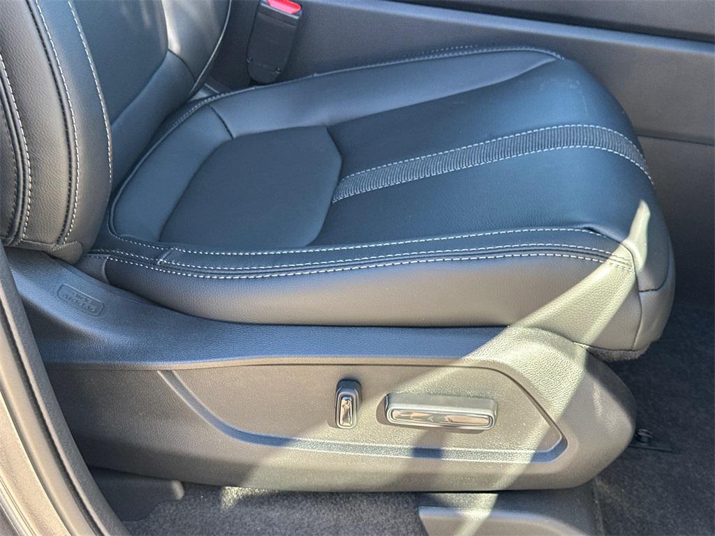 new 2025 Honda Pilot car, priced at $48,566