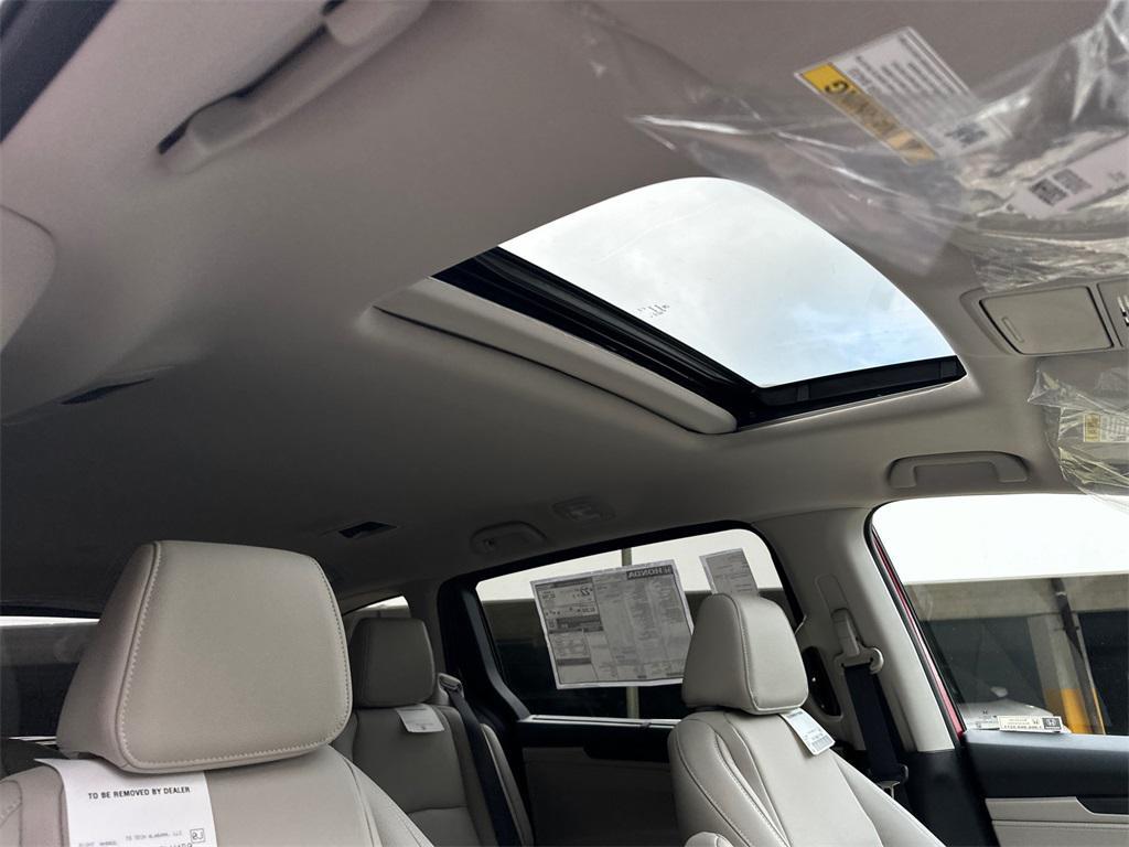 new 2026 Honda Odyssey car, priced at $42,065