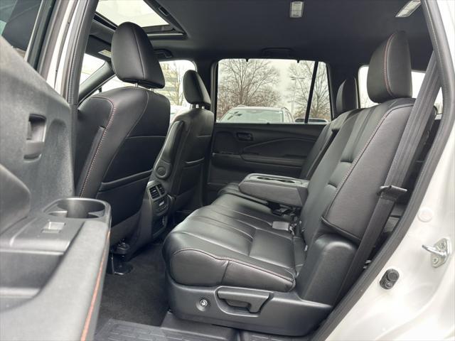 used 2022 Honda Pilot car, priced at $33,000