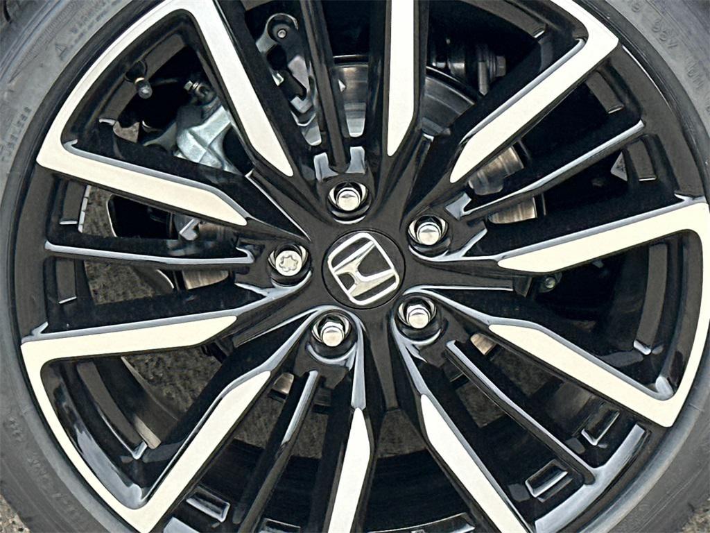 new 2025 Honda Accord Hybrid car, priced at $37,621
