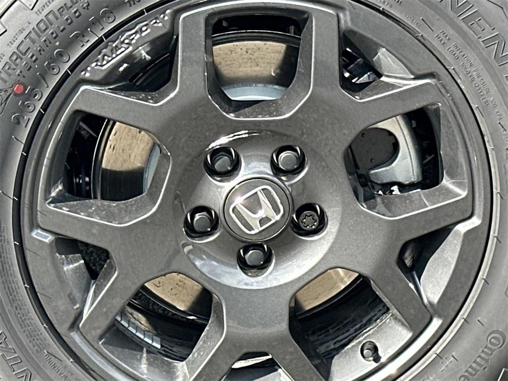 new 2025 Honda Pilot car, priced at $47,832