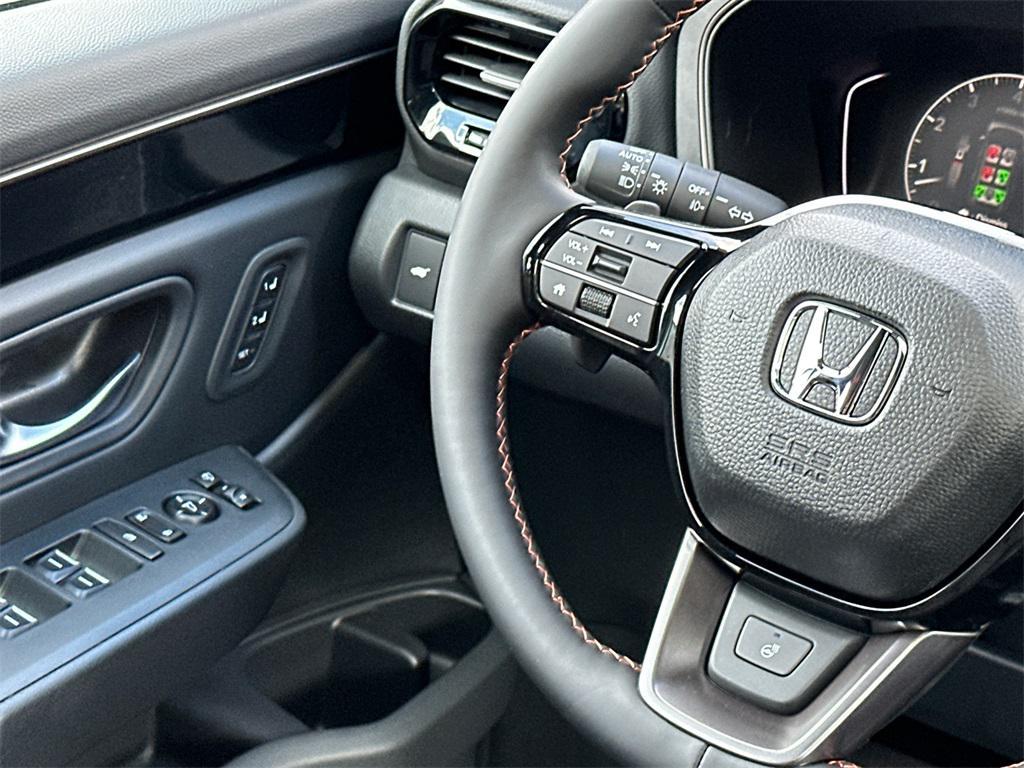 new 2025 Honda Pilot car, priced at $47,832