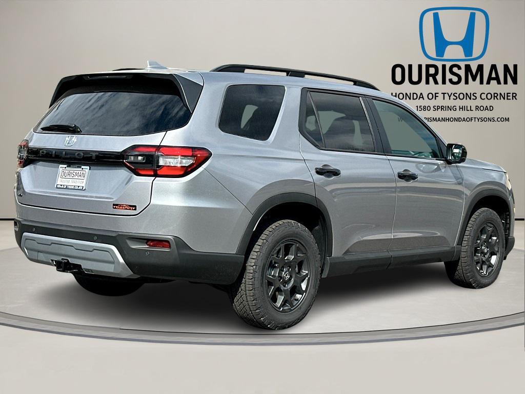 new 2025 Honda Pilot car, priced at $47,832