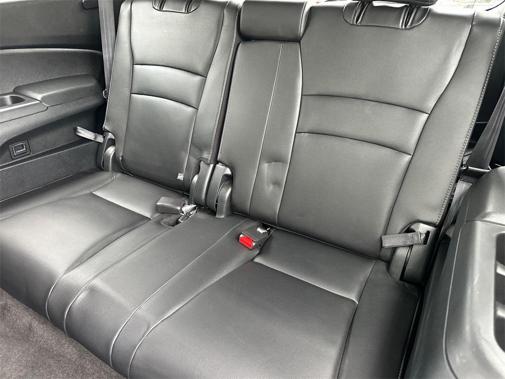 used 2021 Honda Pilot car, priced at $27,000