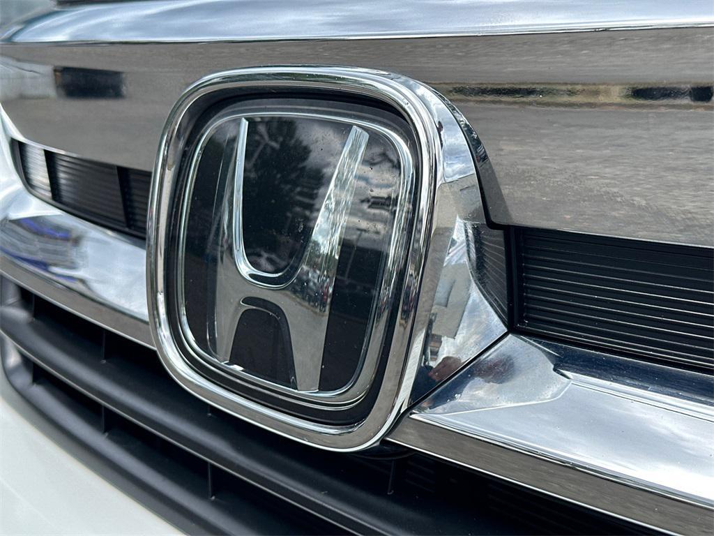 used 2021 Honda Pilot car, priced at $27,000
