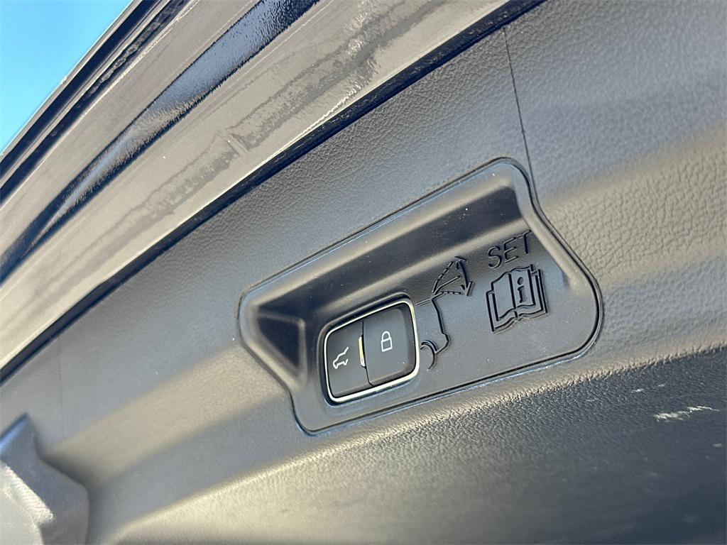 used 2021 Ford Explorer car, priced at $20,500