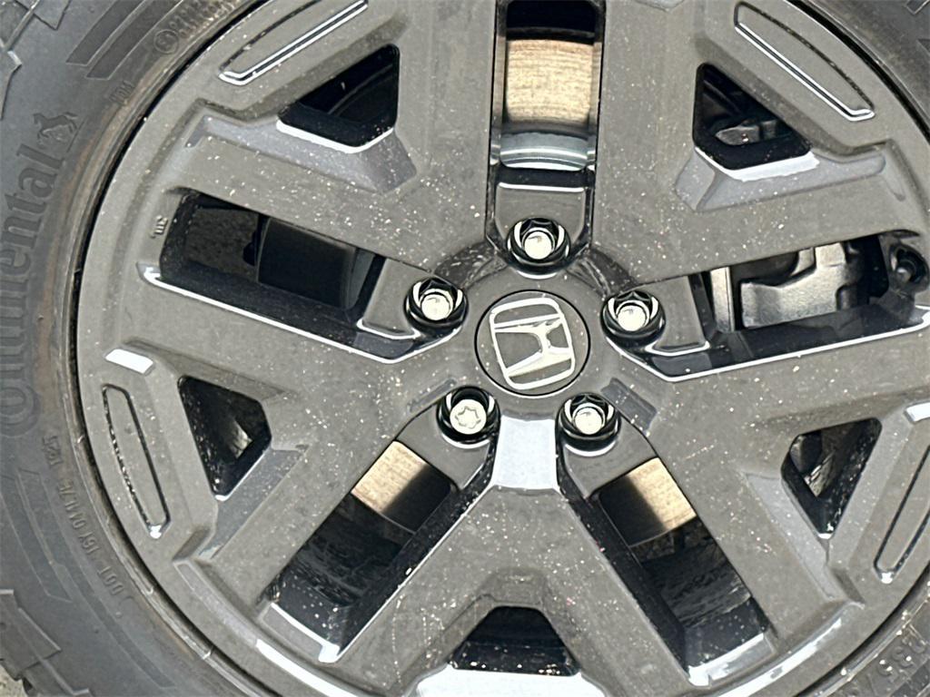 new 2026 Honda CR-V Hybrid car, priced at $38,610