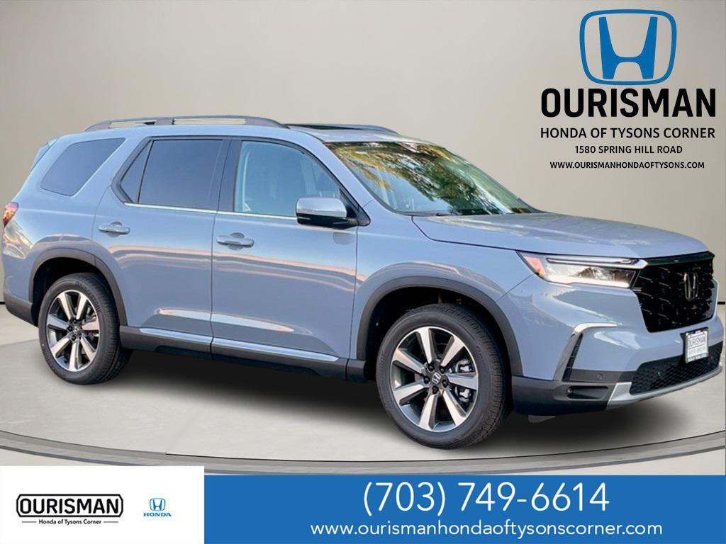 new 2025 Honda Pilot car, priced at $47,704