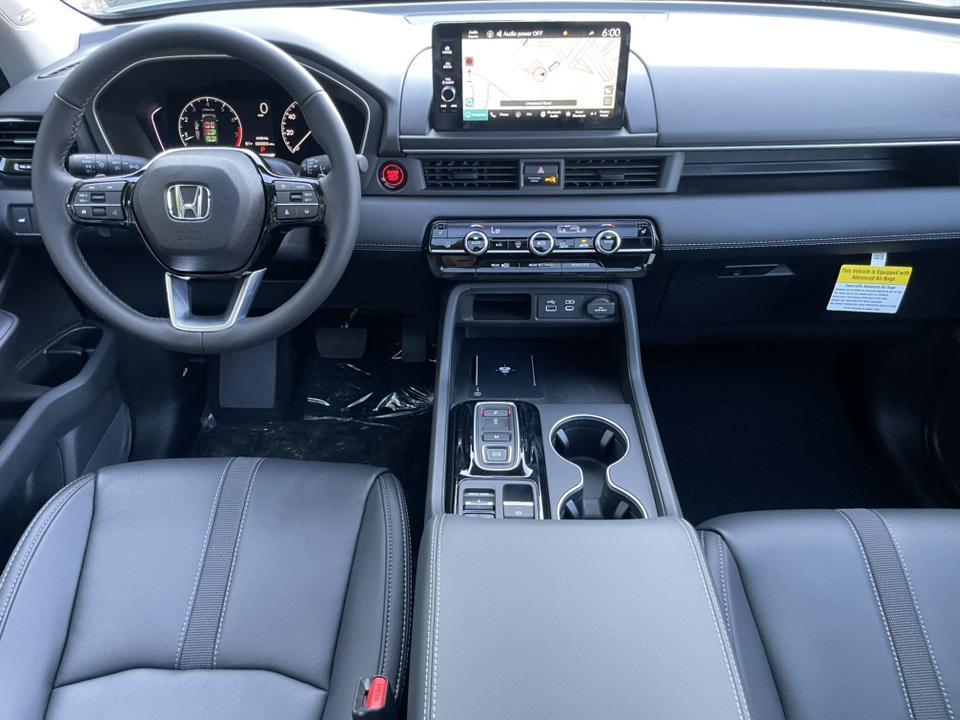 new 2025 Honda Pilot car, priced at $47,703