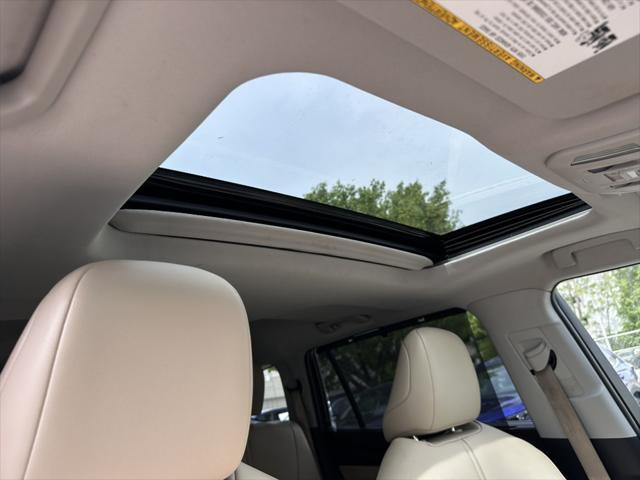 used 2021 Toyota Highlander car, priced at $34,000