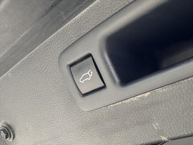 used 2021 Toyota Highlander car, priced at $34,000