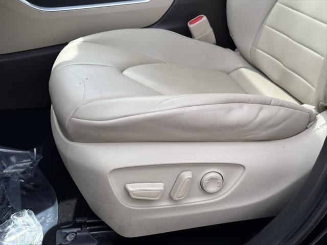 used 2021 Toyota Highlander car, priced at $34,000