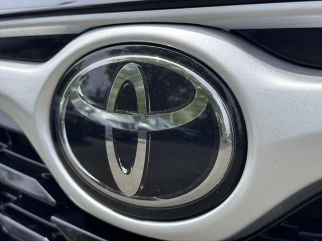 used 2021 Toyota Highlander car, priced at $34,000