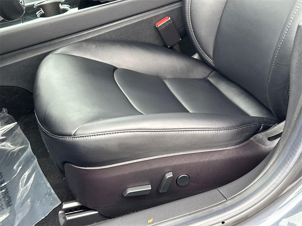 used 2018 Tesla Model 3 car, priced at $21,000