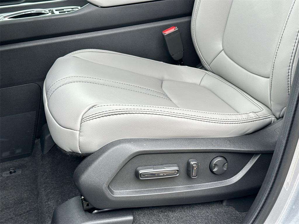 new 2025 Honda Pilot car, priced at $48,566