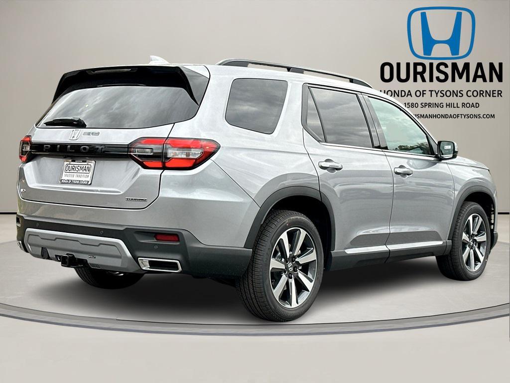 new 2025 Honda Pilot car, priced at $48,566