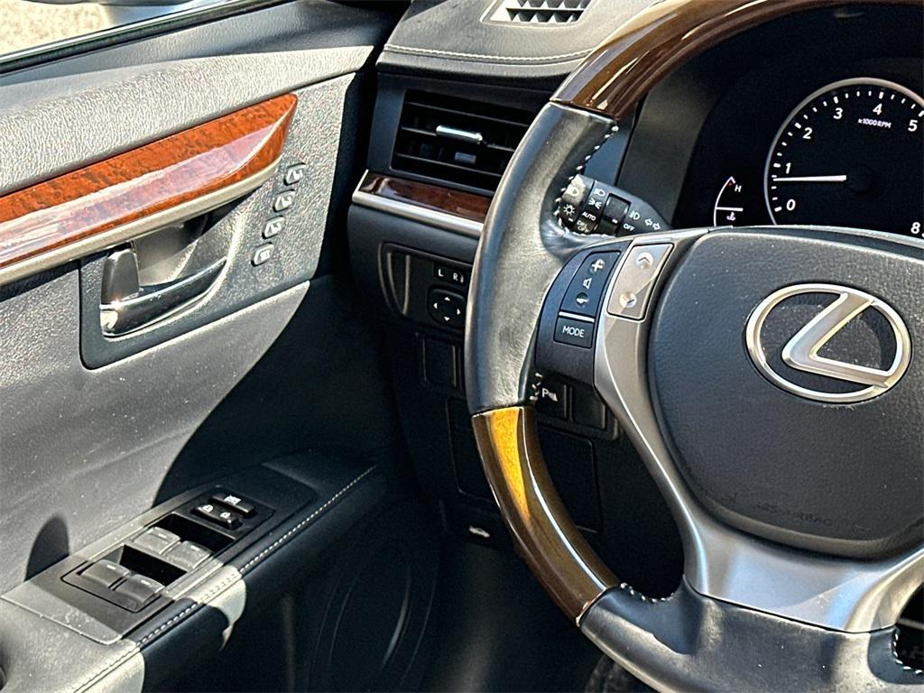 used 2014 Lexus ES 350 car, priced at $17,500