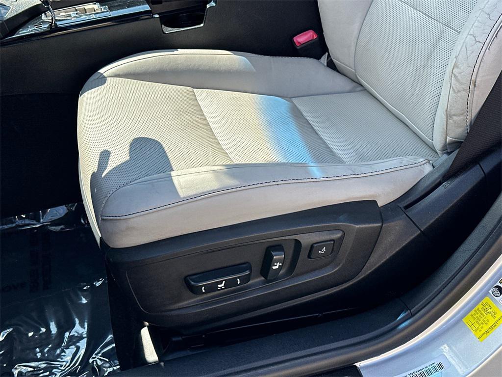 used 2014 Lexus ES 350 car, priced at $17,500