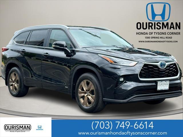 used 2023 Toyota Highlander Hybrid car, priced at $43,000