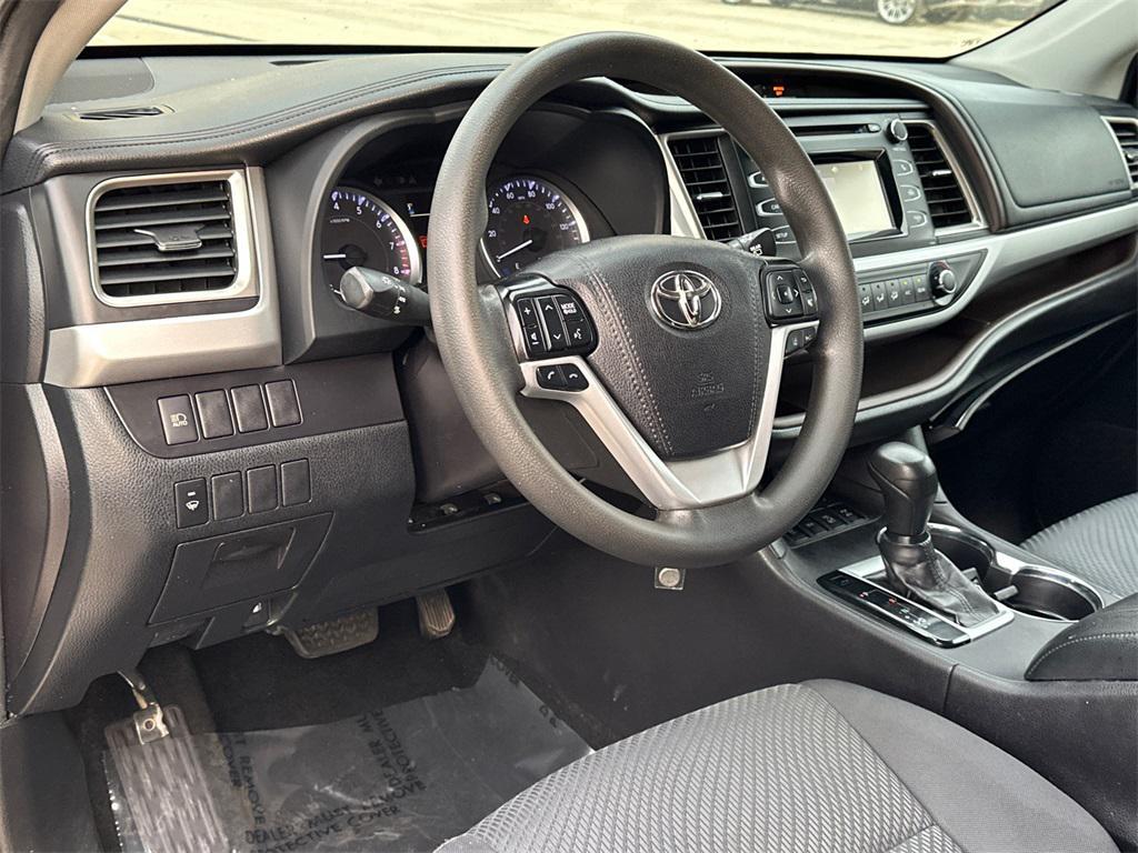 used 2019 Toyota Highlander car, priced at $22,500