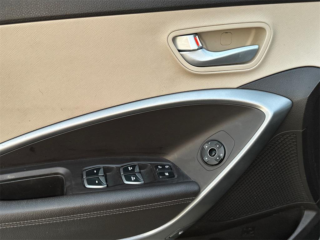 used 2015 Hyundai Santa Fe car, priced at $9,000